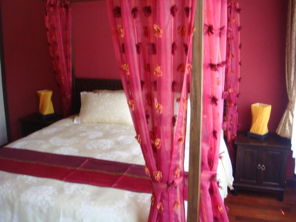 Sunset Apartment Phuket Patong Rum bild
